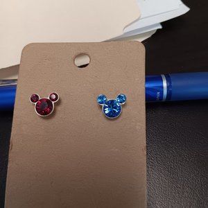 Disney Mickey/Minnie Mouse Earrings